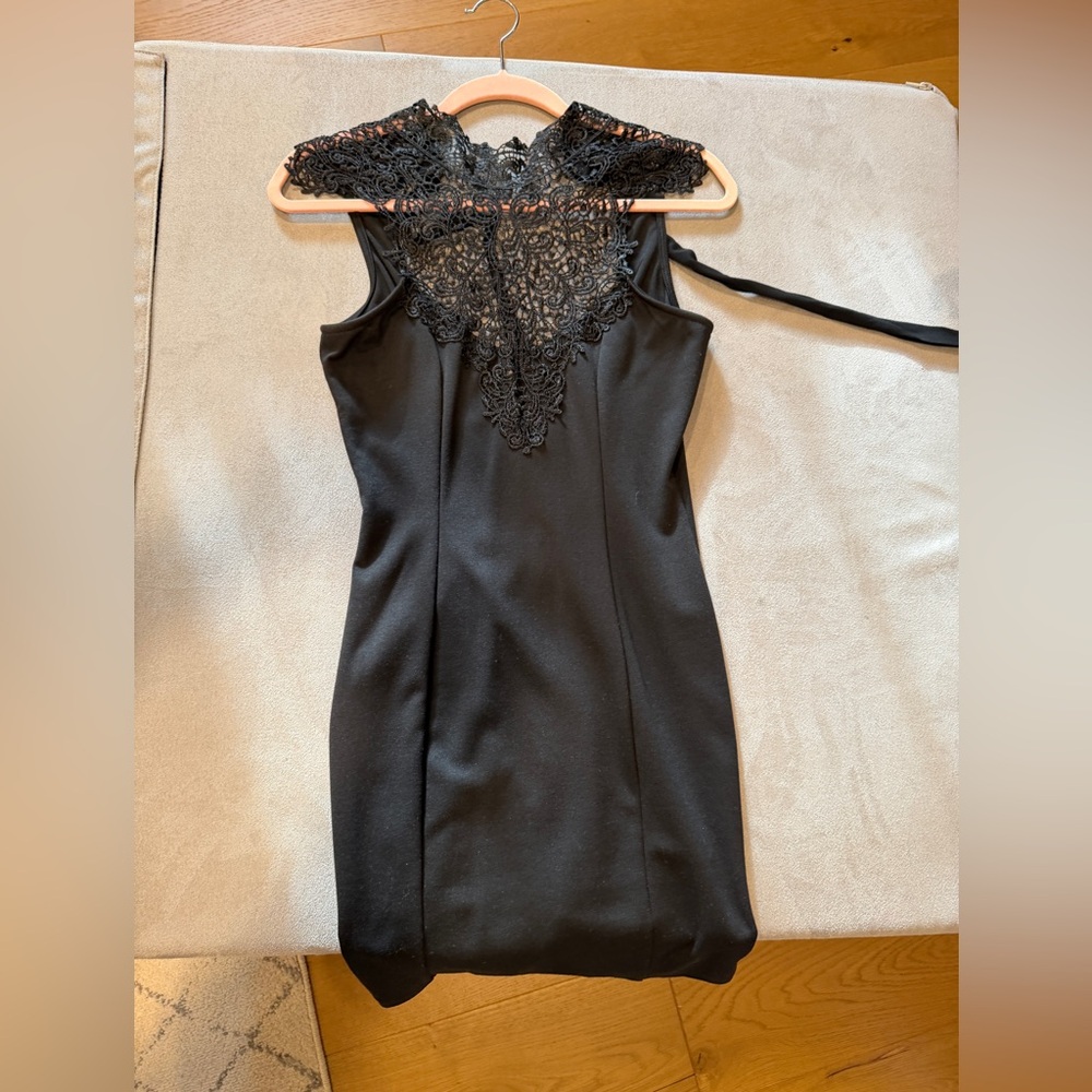 Solemio Los Angeles Black Lace Back Sleeveless Bodycon Mini Dress